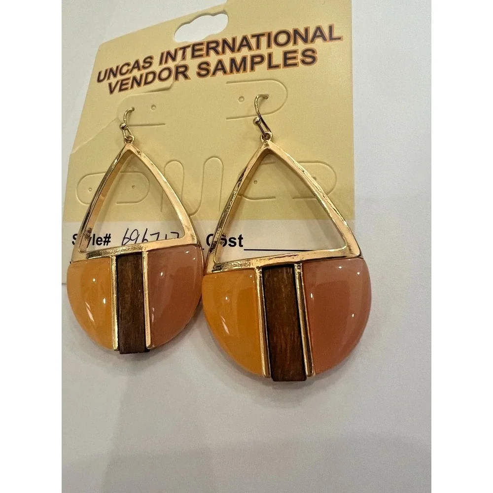 Uncas Int Gold Blush Wine Dangle Earrings Resin Wood Earth Tones Vendor Sample‎